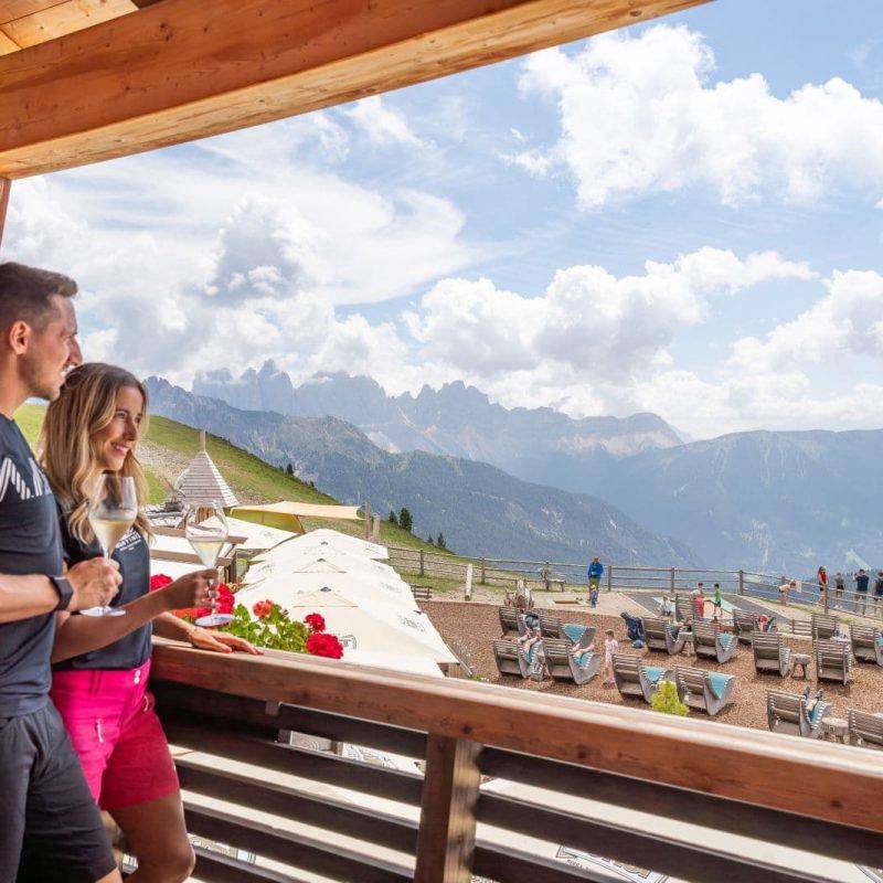 Ferien Sommer Winter Rossalm Plose Brixen Eisacktal Südtirol Dolomiten Urlaub Alm Panorama Zimmer Unterkunft (6)